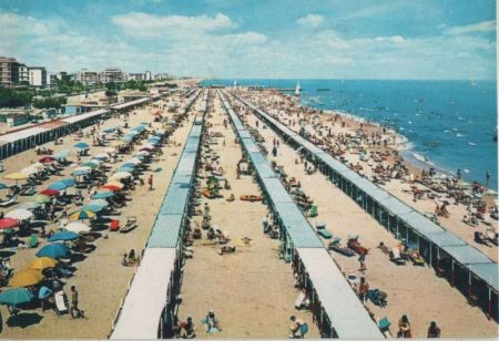 Riccione - Italien - der unermessliche Strand Riccione - Italien - der unermessliche Strand