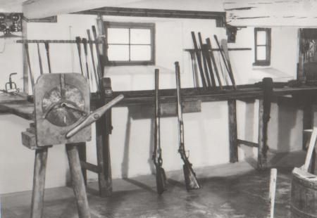 Suhl - Waffenmuseum - Rohrmacherei - ca. 1985 Suhl - Waffenmuseum - Rohrmacherei - ca. 1985