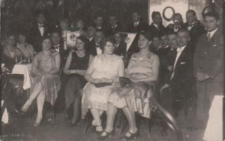 Zuschauer im Saal - 1930