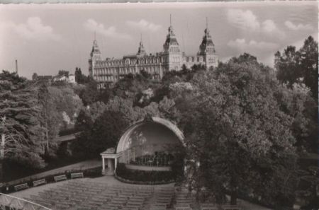Bad Wildungen - Blick vom Kurpark auf den Fürstenhof - ca. 1960 Bad Wildungen - Blick vom Kurpark auf den Fürstenhof - ca. 1960