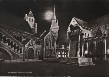 Braunschweig - Rathaus und Burglöwe Braunschweig - Rathaus und Burglöwe