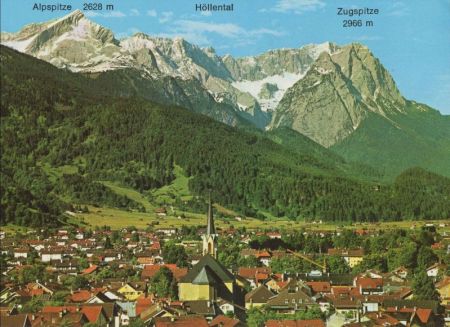 Garmisch-Partenkirchen - gegen Zugspitzgruppe Garmisch-Partenkirchen - gegen Zugspitzgruppe