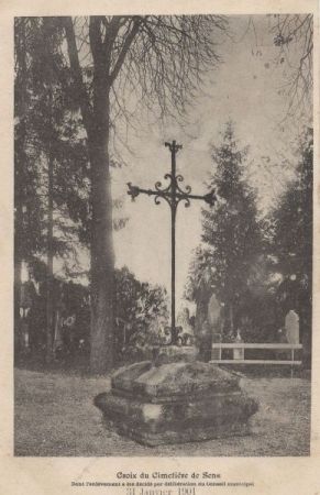Sens - Frankreich - Cimetiere Sens - Frankreich - Cimetiere