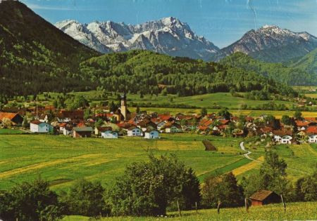 Ohlstadt - gegen Zugspitzgruppe Ohlstadt - gegen Zugspitzgruppe