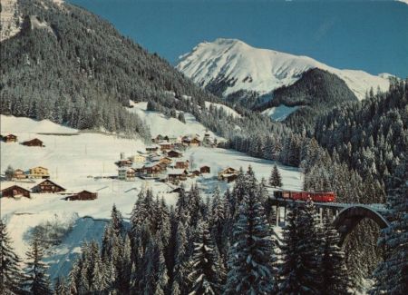 Langwies - Schweiz - Winterbild mit Zug Langwies - Schweiz - Winterbild mit Zug