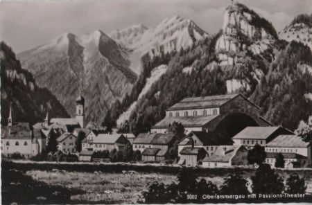 Oberammergau - mit Passions-Theater - ca. 1955 Oberammergau - mit Passions-Theater - ca. 1955