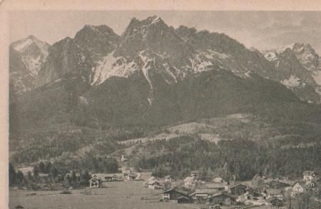 Untergrainau mit Zugspitze - ca. 1935 Untergrainau mit Zugspitze - ca. 1935