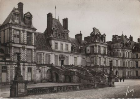 Frankreich - Fontainebleau - Le Palais - Cour des Adieux - ca. 1965 Frankreich - Fontainebleau - Le Palais - Cour des Adieux - ca. 1965